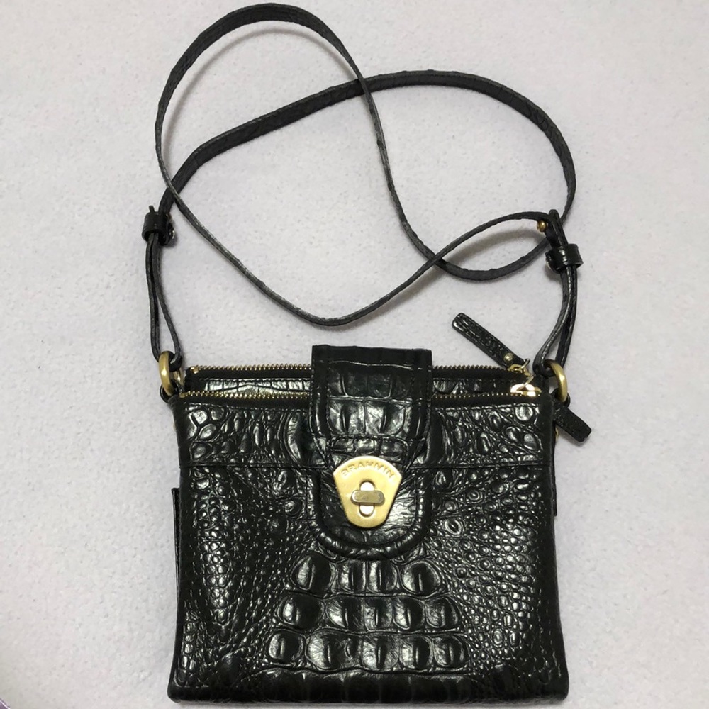 Brahmin Mojito Melbourne Black Embossed Croc Leather Crossbody W/Built-in Wallet